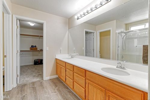 735 Kohala St, Oxnard CA  93030-8097 exterior