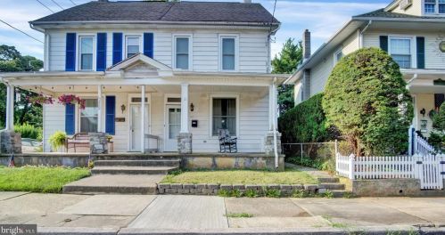 271 High St, Hummelstown, PA 17036-2406