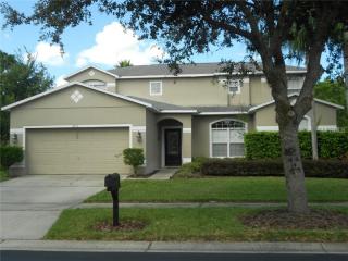 2216 Stone Cross Cir, Orlando FL  32828-7935 exterior