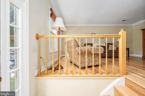 6133 Joust Ln, Alexandria VA 22315-4809 exterior