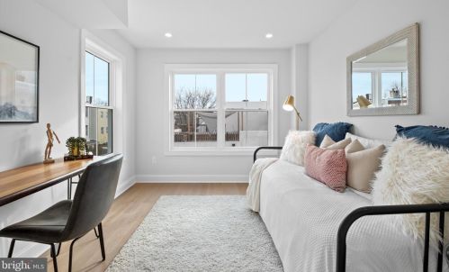 541 22nd St, Philadelphia PA  19130-3130 exterior