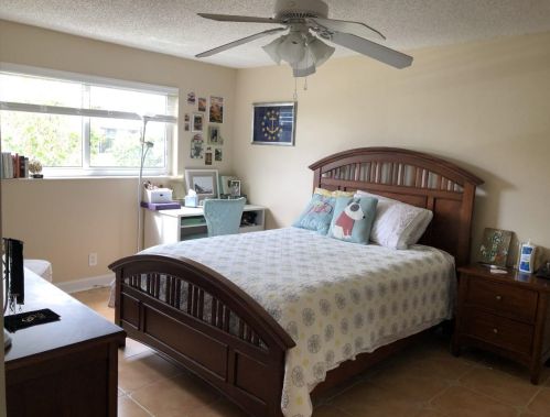 123 30th Ave, Boynton Beach FL 33435-8234 exterior