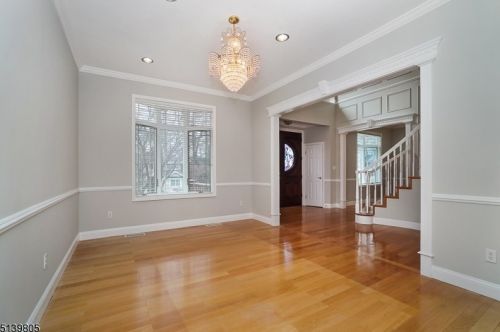 47 Hillside Ave, Berkeley Heights NJ 07922-1708 exterior