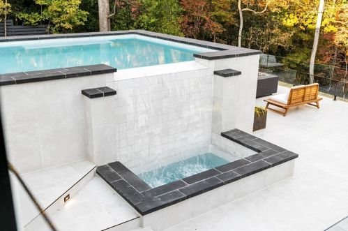 4645 Lake Forrest Dr, Atlanta GA  30342-2537 exterior