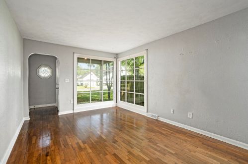 424 Frederick St, Kalamazoo, MI 49048-5919