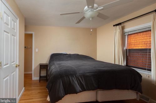 408 Route 156, Trenton NJ 08620-1728 exterior