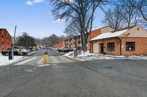 1137 Hartford Ave, Providence RI  02919-7122 exterior