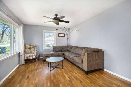 7137 Balfour Dr, Kalamazoo, MI 49024-4003