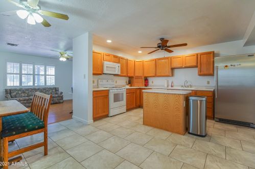 4701 40 Dr, Phoenix AZ 85019-1428 exterior