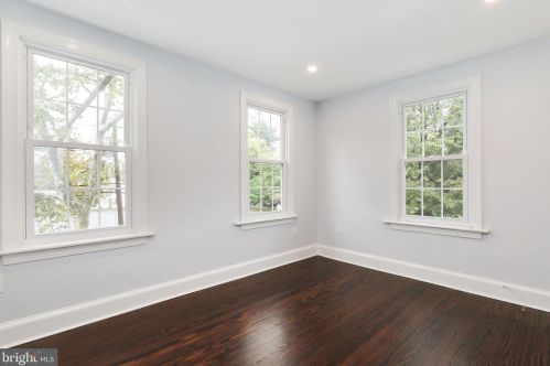 403 Howard St, Riverton NJ 08077-1328 exterior