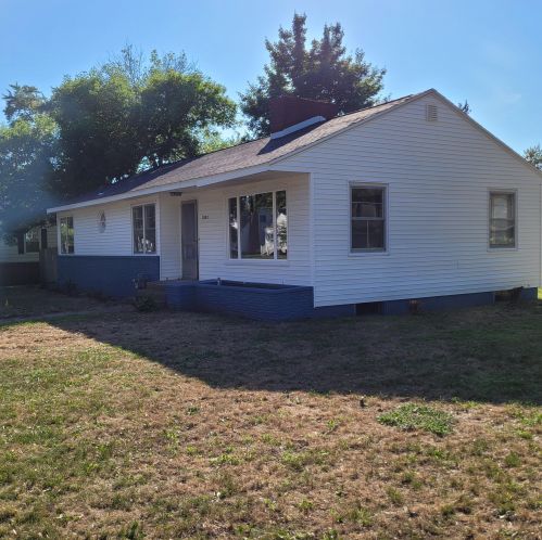 2983 Westland Rd, Meskegon MI  49441-3860 exterior