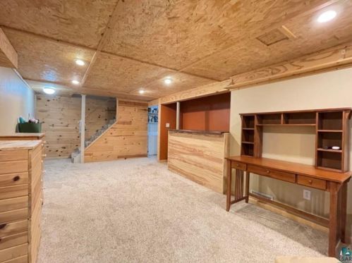 221 Faribault St, Duluth MN 55803-1730 exterior