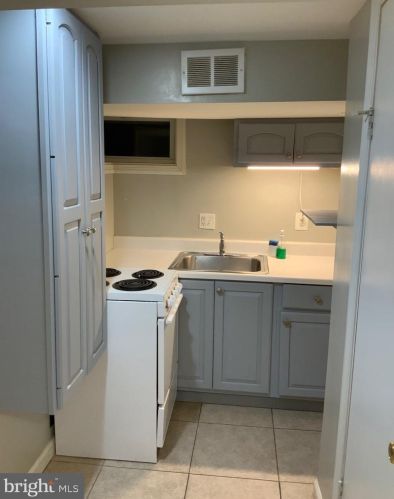 9313 Glenville Rd, Silver Spring MD 20901-3637 exterior