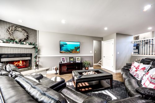 4905 124 St, Chicago IL 60628-7240 exterior