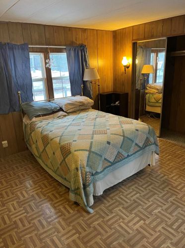 1120 37th St, Allegan MI 49010-8308 exterior