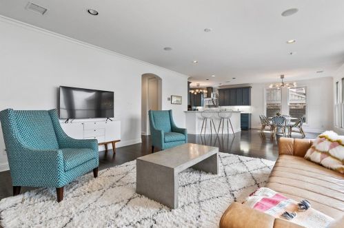 2853 Fondren Dr, Dallas TX 75205-1911 exterior