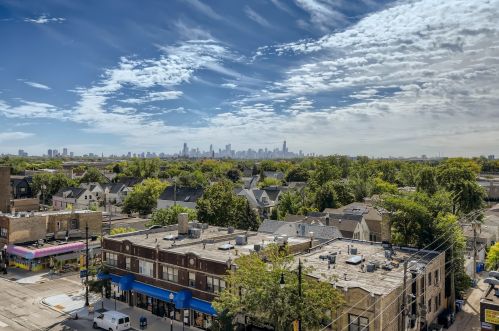 2954 Irving Park Rd, Chicago IL 60618-3570 exterior