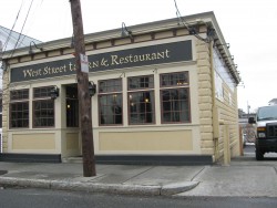 7 West St, Newton, MA 02458-1349