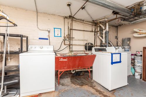 2718 Campbell Ave, Chicago IL 60647-1923 exterior