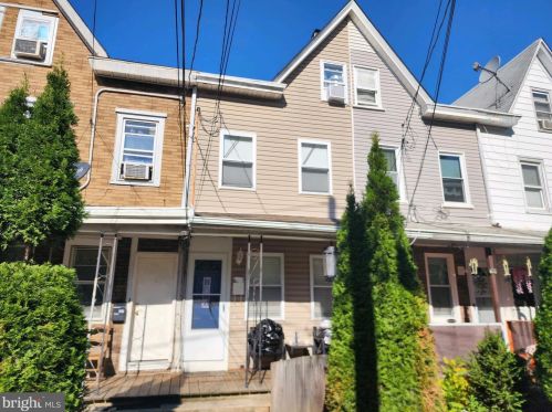 729 Indiana Ave, Trenton, NJ 08638-3917