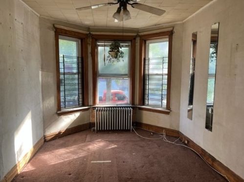 2914 Polk St, Chicago, IL 60612-3905