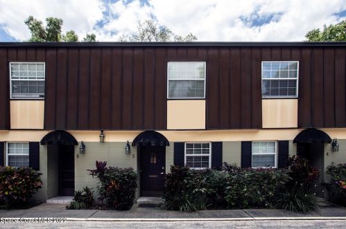 621 Cathcart Ave, Orlando, FL 32803-4642