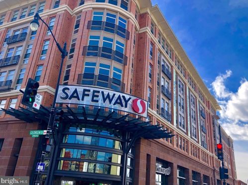 829 Decatur St, Washington DC  20017-3918 exterior