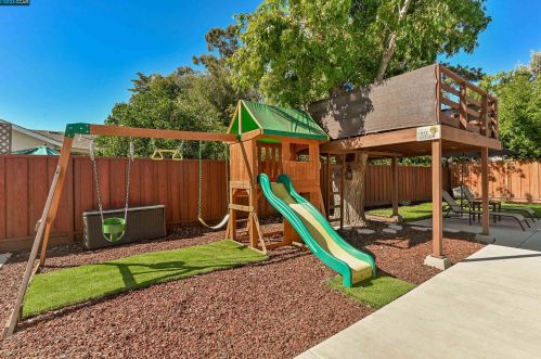 2649 Minert Rd, Concord CA 94518-2630 exterior