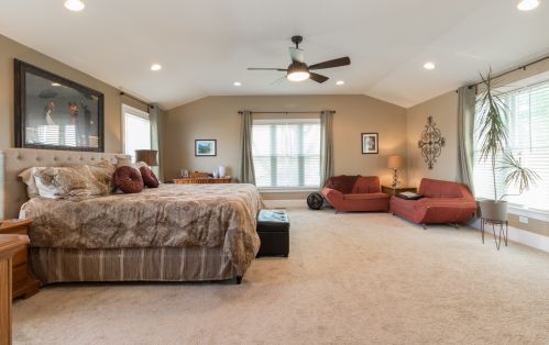 8805 Sacramento, Chicago IL 60805-1223 exterior