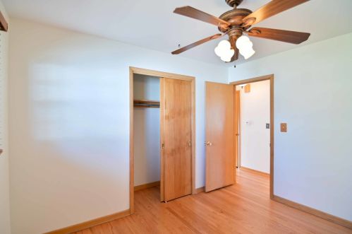 2716 Florida Ave, Waukegan IL 60087-4536 exterior