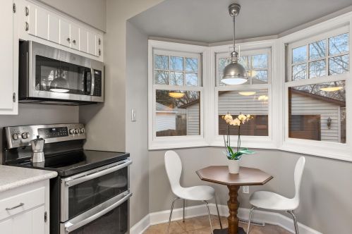 5115 Berkeley Blvd, Milwaukee WI 53217-5504 exterior