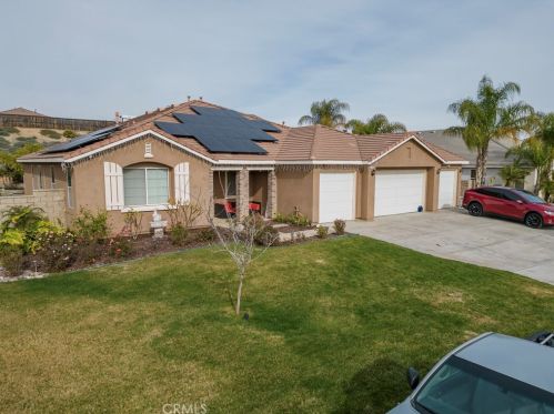 19148 Painted Rock St, Perris CA  92570-6534 exterior