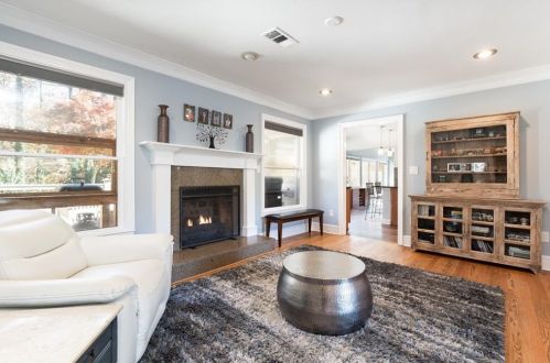 2519 Clairmont Rd, Atlanta GA 30329-2713 exterior