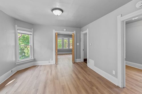 2476 Frederick Ave, Milwaukee WI 53211-3644 exterior