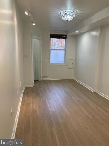 2016 10th St, Washington, DC 20001-4008