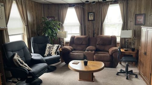 12 Airlie St, Worcester MA 01606-3248 exterior