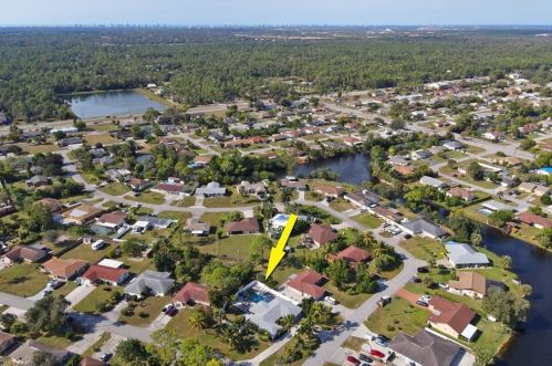 5401 26 Ave, Naples FL 34116-7503 exterior