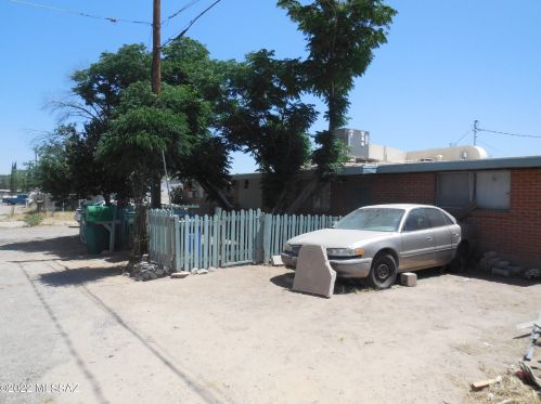 5455 Masterson Ave, Tucson, AZ 85706-7818