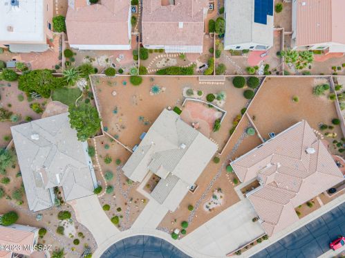 594 Mickelson Ln, Green Valley AZ 85614-5749 exterior