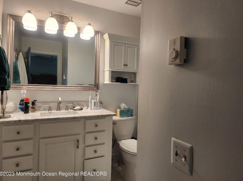 5 Snowberry Ln, Lakehurst NJ 08759-3086 exterior