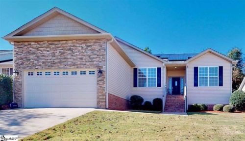 405 Summitbluff Dr, Greenville, SC 29617-6194