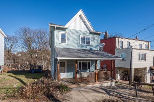 516 Lovelace St, Pittsburgh, PA 15220-5113