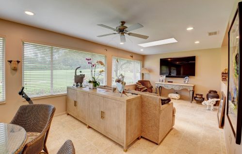 82 Hampshire Ln, Boynton Beach FL 33436-7414 exterior