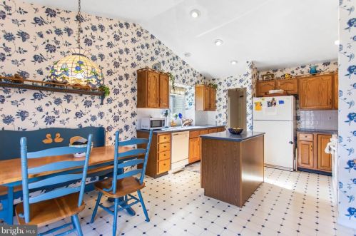 35 Wheaton Dr, Littlestown PA 17340-1354 exterior