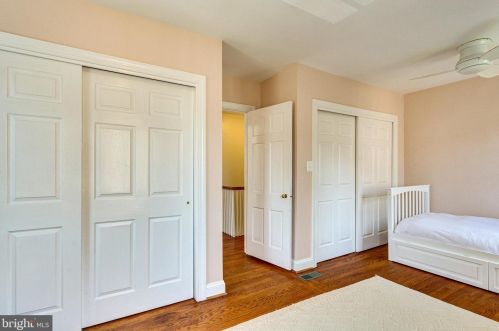 827 Royal St, Alexandria VA  22314-4340 exterior