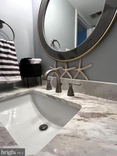 8124 Brightridge Ct, Ellicott MD 21043-6988 exterior