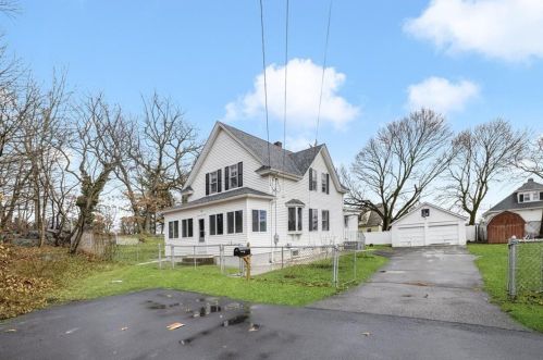 22 Oakland Ave, Providence RI  02919-4307 exterior