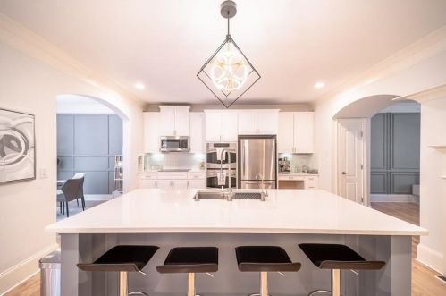 2810 Darby St, Atlanta GA  30319-3655 exterior