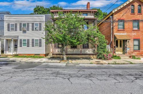 58 Catharine St, Poughkeepsie, NY 12601-2501