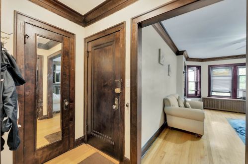 5442 Berteau Ave, Chicago IL 60641-1311 exterior